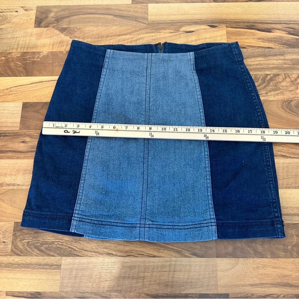 Free People✨Two-Tone Blue Denim Mini Skirt - Picture 8 of 14